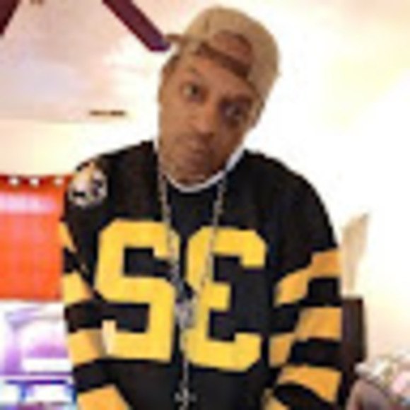 Meet your Posher, Dwayne - Picture 1 of 1